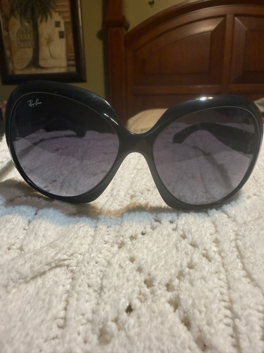 Ladies Ray Ban sunglasses